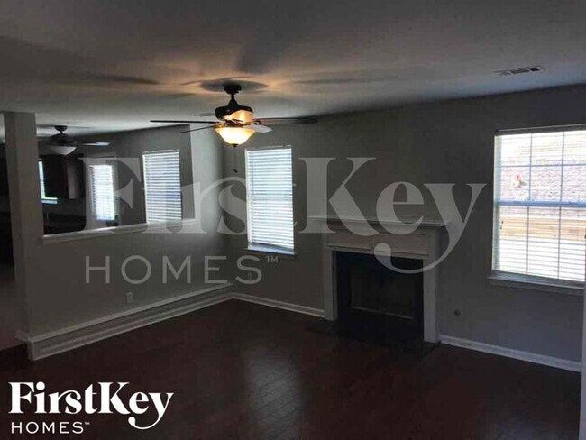 Foto del edificio - 79 Birchfield Ct