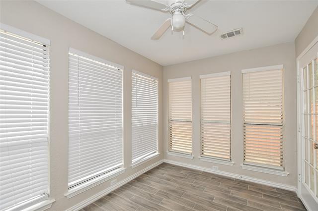 Building Photo - 5401 Edgewater Cir
