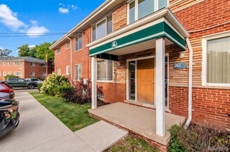Building Photo - 361 N Eton St