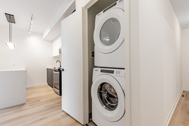 Photo du bâtiment - 5 York Garden Wy