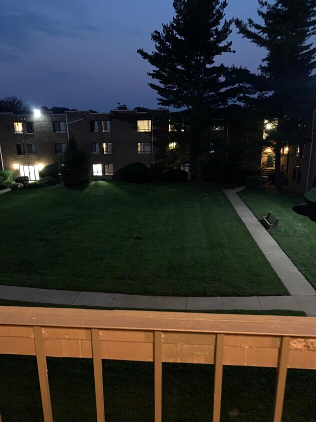 Foto principal - 302 E Marshall St