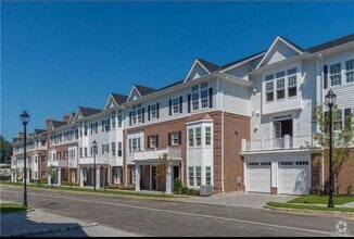 Building Photo - 1005 Mill Creek S