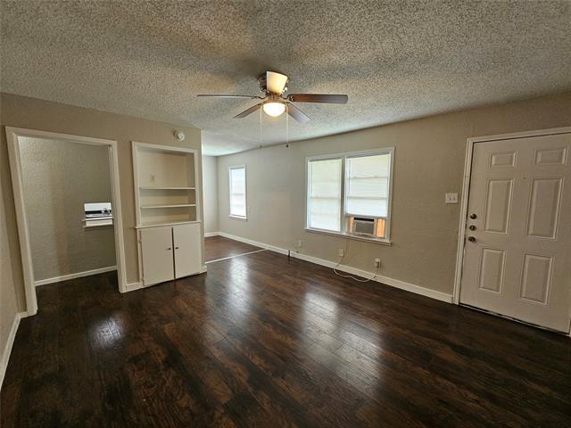 Building Photo - 6401 Hollis Ave