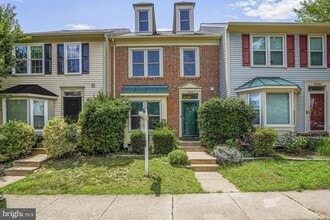 Building Photo - 7228 Lensfield Ct
