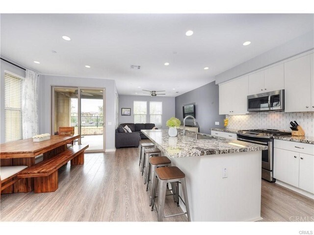 Foto del edificio - 65 Finch