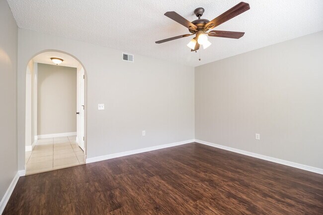 Foto del edificio - 598 Wekiva Bluff St