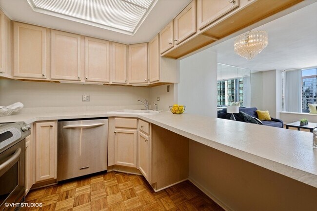 Building Photo - 155 N Harbor Dr
