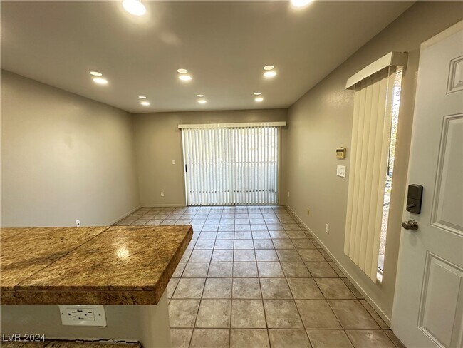 Foto del edificio - 3085 Casey Dr