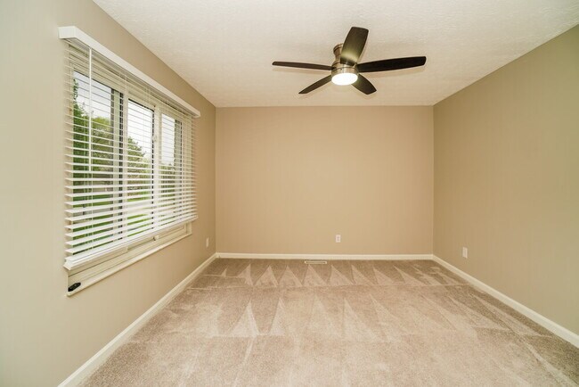 Building Photo - 145 Timber Ridge Dr