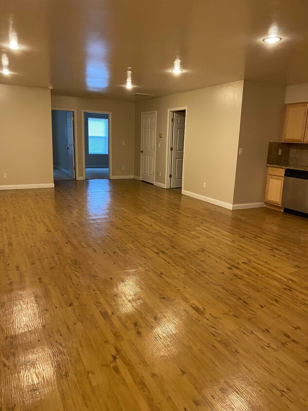 Building Photo - 2156 Business 61, Apt 4