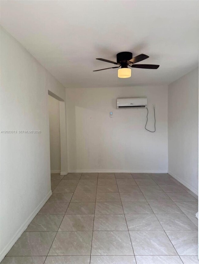 Building Photo - 1360 NW 9th St