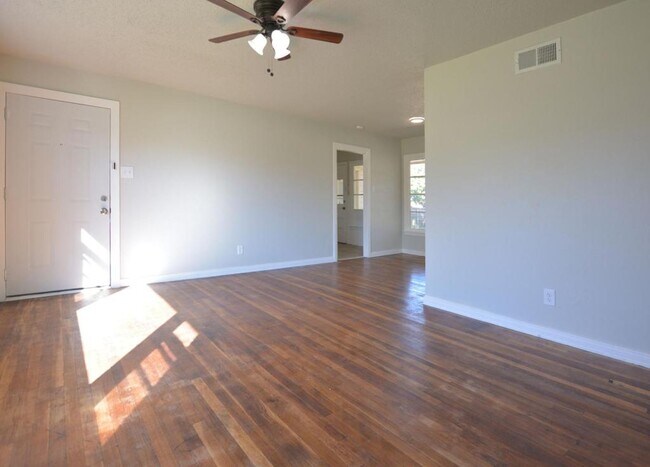 Foto del edificio - 4014 44th St