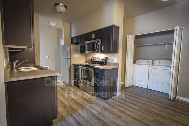 Foto del edificio - 4235 Hawthorne Ave NE