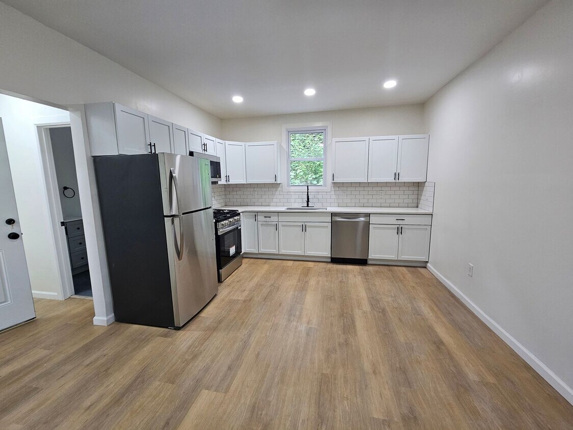 Foto principal - Fully update 1 bedroom 1 bath apartment fo...