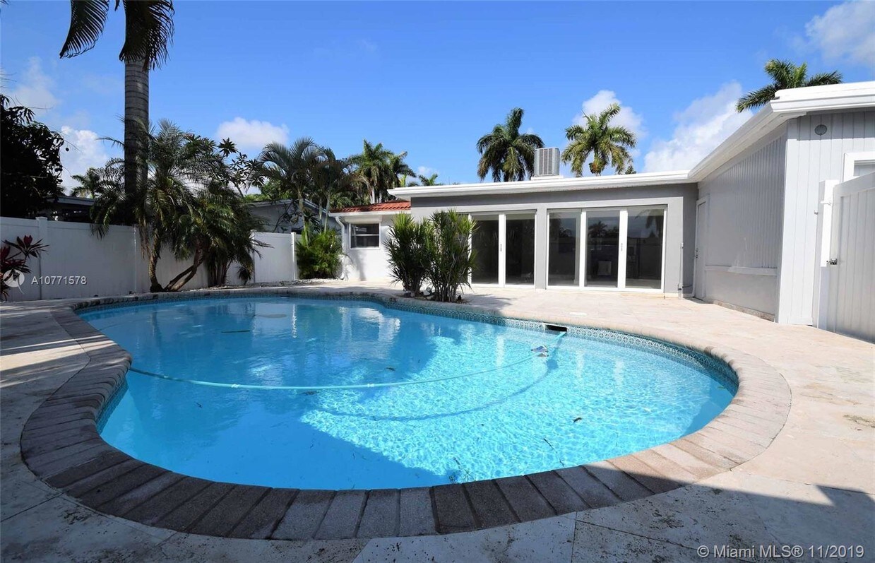 Foto principal - 1005 N 13th Ct