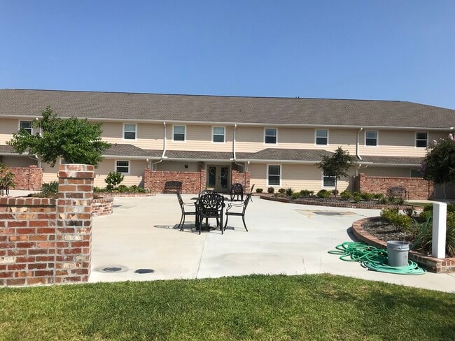 Court Yard - 1201 Spruce St