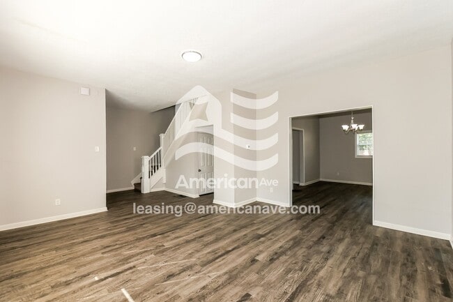 Building Photo - 50 N Sherman Dr