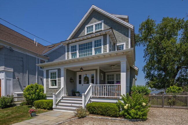 Building Photo - 55 Neptune Ave