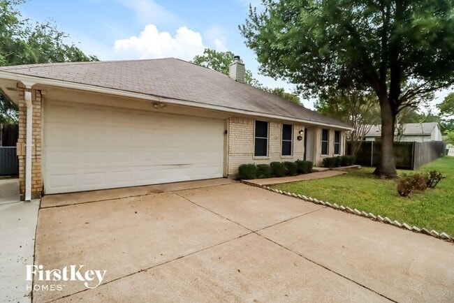 Building Photo - 3717 Biscay Dr