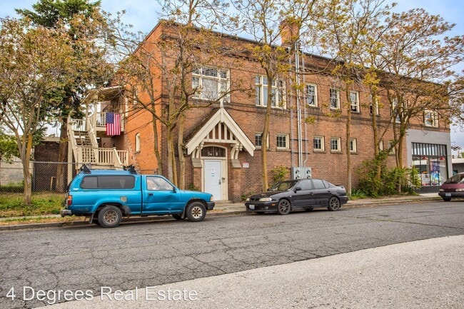 Building Photo - 8 S Magnolia St