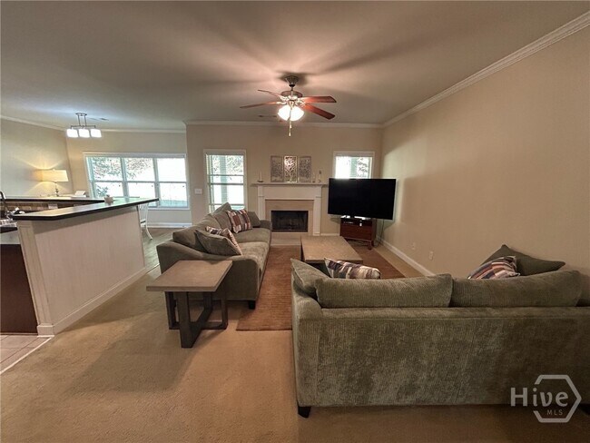 Foto del edificio - 1559 Blackstone Way