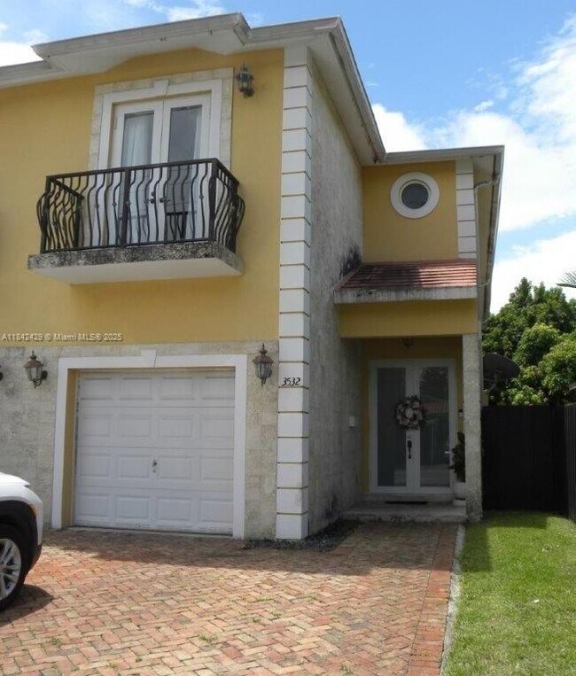 Foto del edificio - 3532 SW 23rd Ter