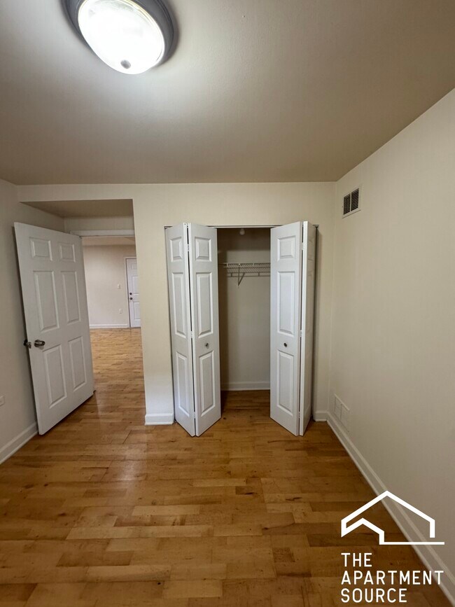 Foto del edificio - 6301 N Francisco Ave