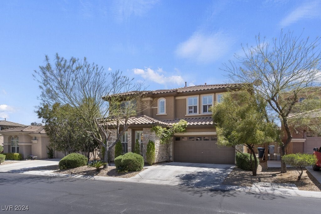 Foto principal - 8715 Moreno Mountain Ave