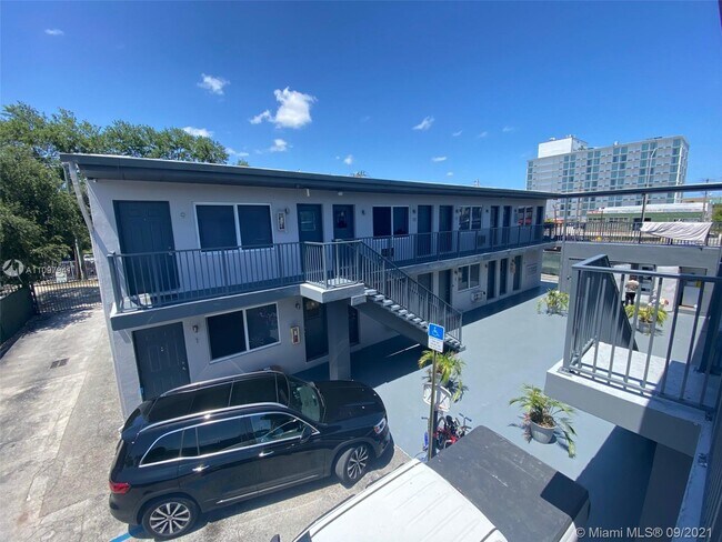 Foto del edificio - 734 NW 80th St