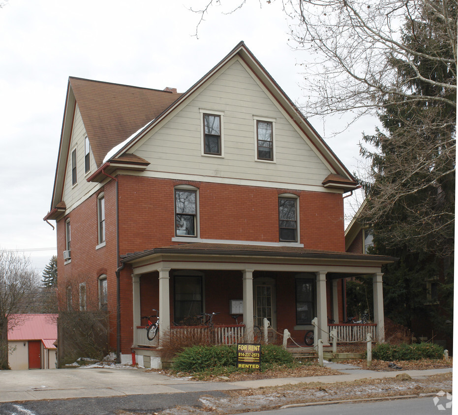 Primary Photo - 812 College Ave