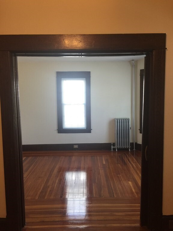 Building Photo - 24 Elmwood Ave