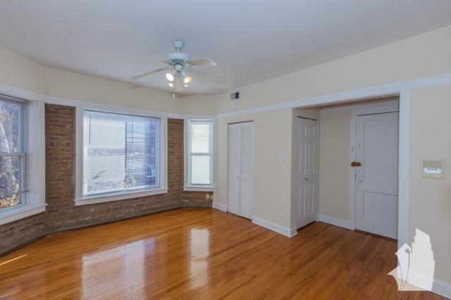 Foto del edificio - 2 bedroom in Chicago IL 60657