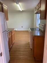 Building Photo - 110 Sailly Ave