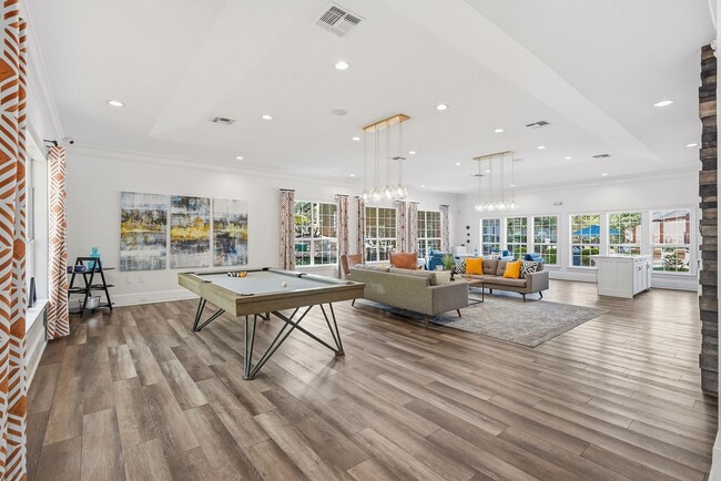 Building Photo - Polo Club Tallahassee