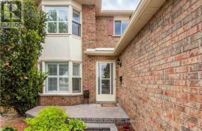 Building Photo - 6509 Eastridge Rd