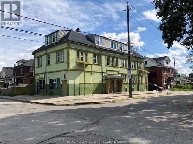 Building Photo - 401 ON-401