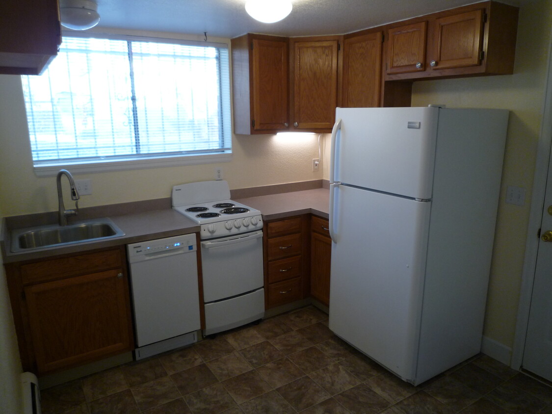 Kitchen - 1144 Fillmore St