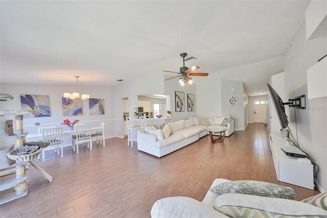 Building Photo - 1204 Sawdust Ct