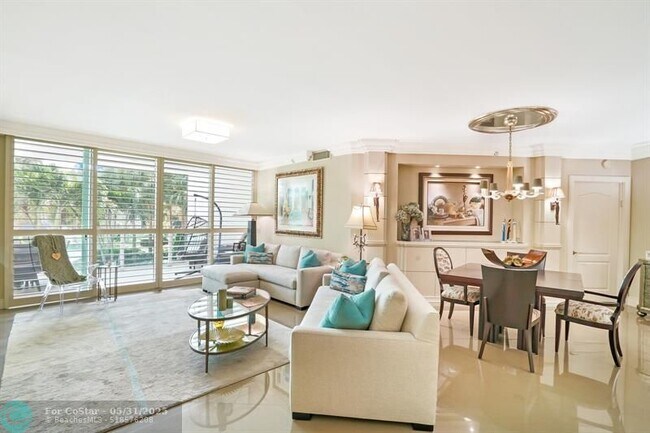 Foto del edificio - 550 SE Mizner Blvd