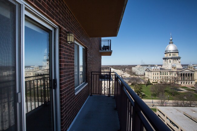 Balcón - Lincoln Tower Apartments