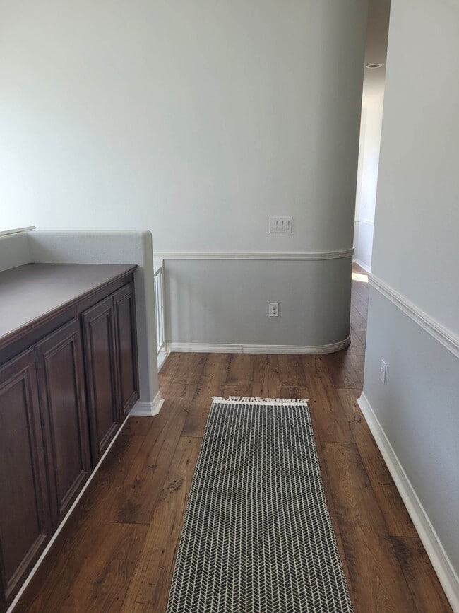 Building Photo - 2751 Park View Ct