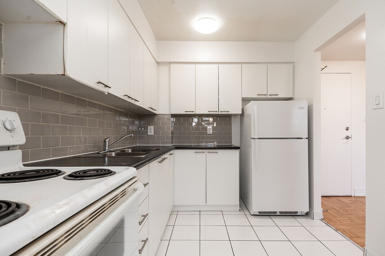 265 Dixon Rd, Toronto, ON M9R 1R7 Apartments 265 Dixon Rd Toronto, ON