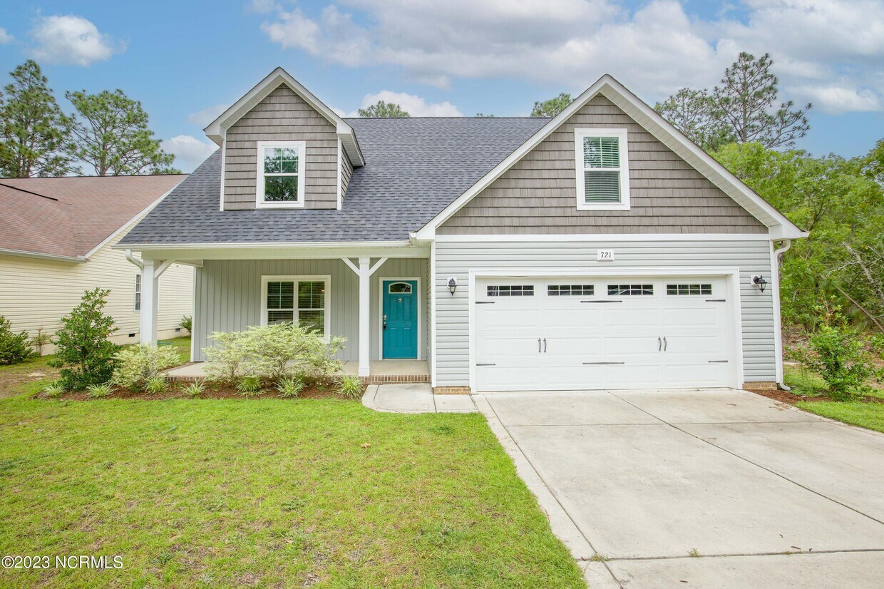 Primary Photo - 721 Thrush Dr
