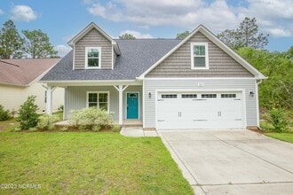 Building Photo - 721 Thrush Dr