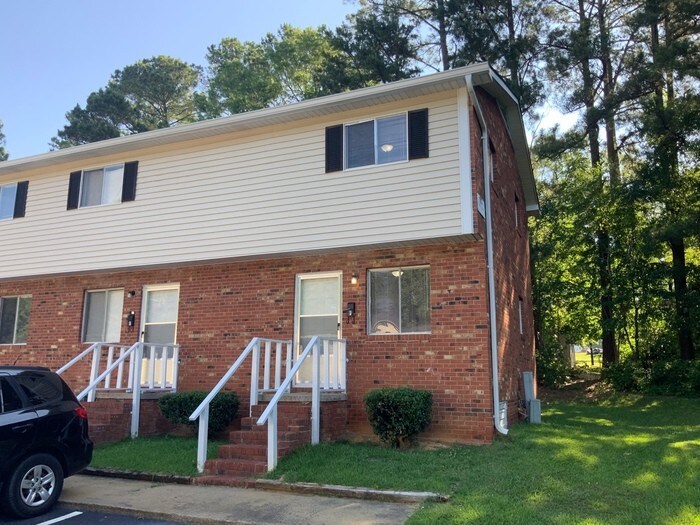 Primary Photo - 1214 Chesterfield Ave