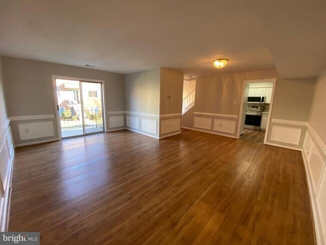 Foto del edificio - 4597 Logsdon Dr