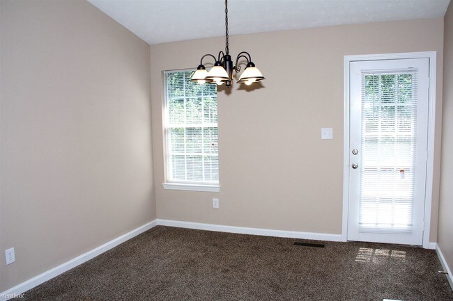 Building Photo - 3715 River Ridge Ct