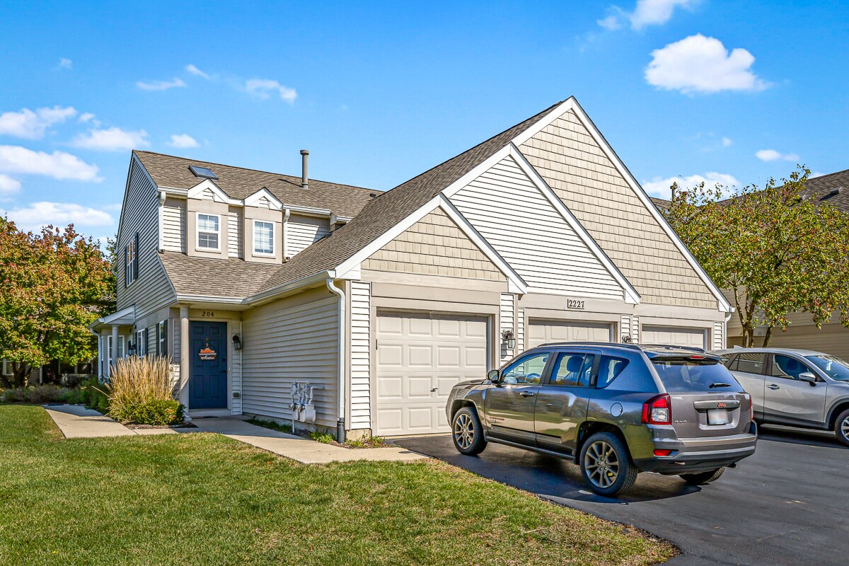 2227 Waterleaf Ct Unit 104, Naperville, IL 60564 Condo for Rent in