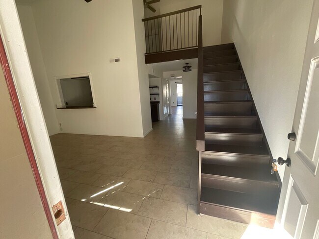 Foto del edificio - 11140 Stratford Dr