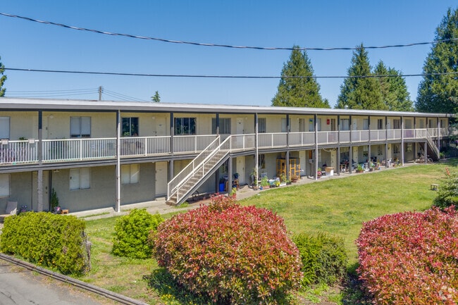 Building Photo - Mainstreet Courtenay Apartments